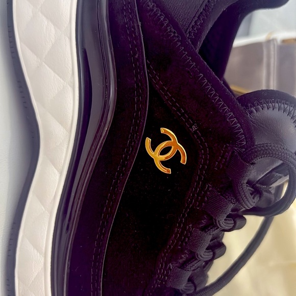 CHANEL 2025 collection suede black sneakers. - Picture 7 of 10